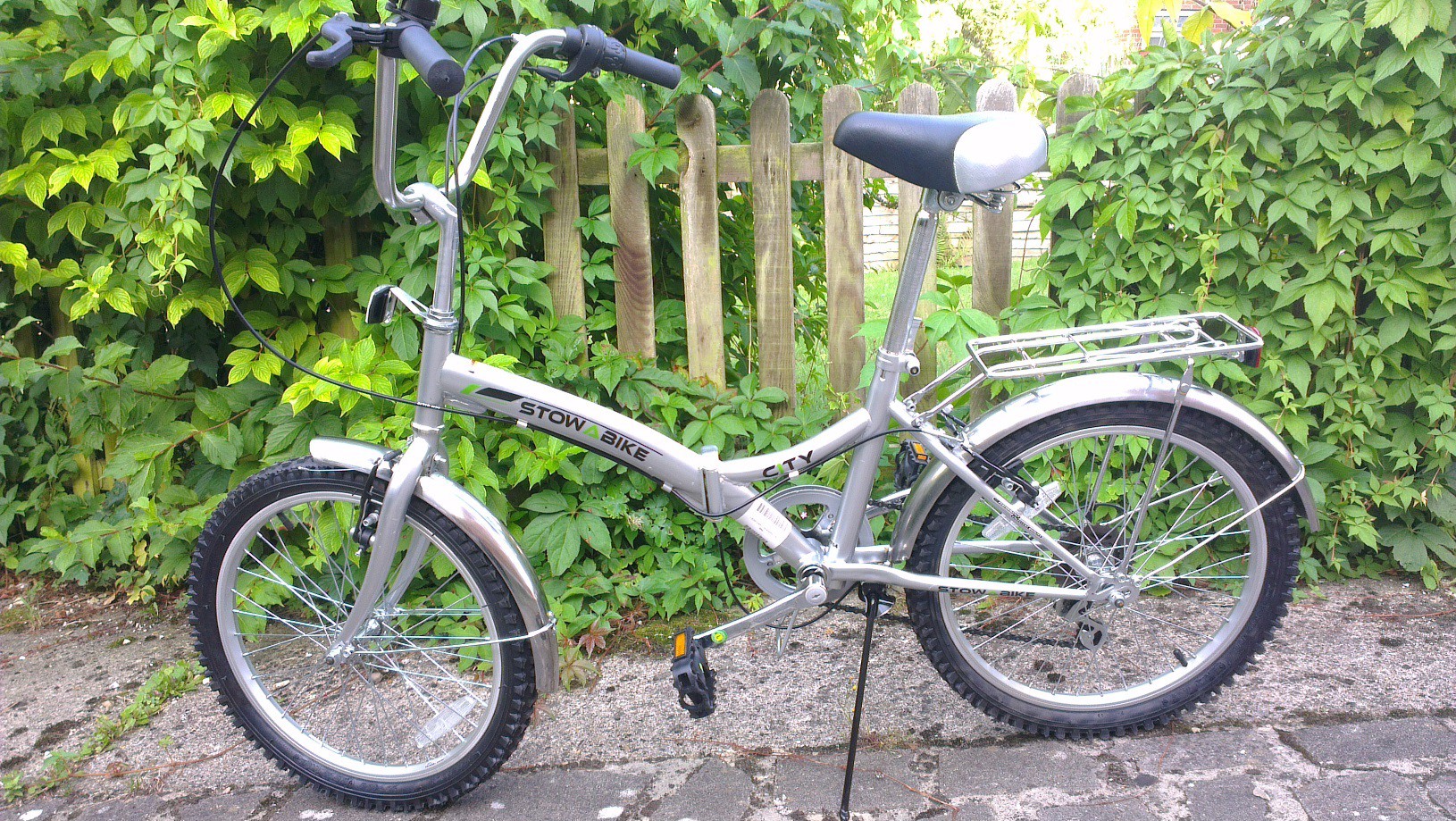 Stowabike Folding City Compact Bike - Silver. As new: ridden once!