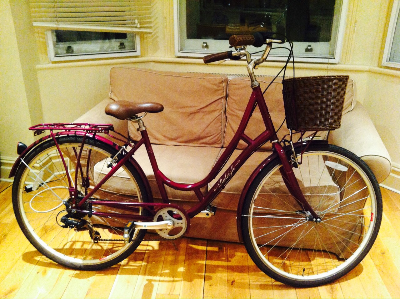 Raleigh - Cameo Burgundy 